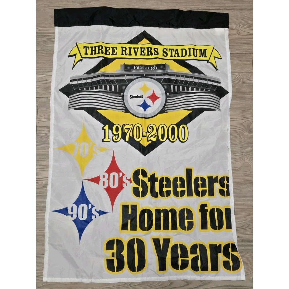 2000 Wincraft Pittsburgh Steelers 27x40 Three Rivers Stadium Banner Flag